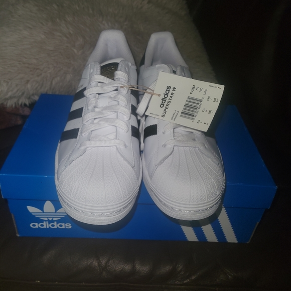 Addidas superstar shoes - Picture 7 of 8